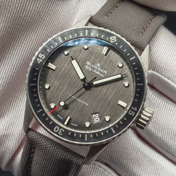 Blancpain Fifty Fathoms Bathyscaphe 5000-1210-G52A Titanium/Ceramic FULL SET - Image 4
