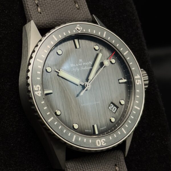 Blancpain Fifty Fathoms Bathyscaphe 5000-1210-G52A Titanium/Ceramic FULL SET - Image 10