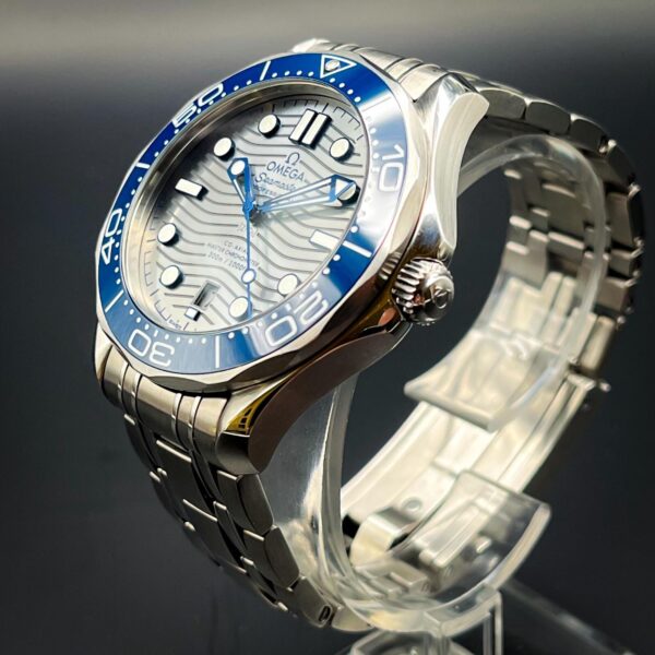 Omega Seamaster Diver 300M 42mm Chronometer Gray Dial 210.32.42.20.06.001 - Image 2