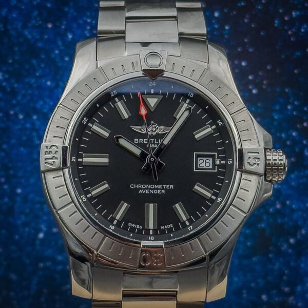 Breitling Avenger Men's Watch Black Dial w/ Steel Bracelet 43mm A17318 Full Set